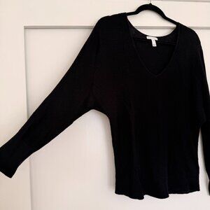 Leith Dolman Sleeve V-Neck Sweater in black